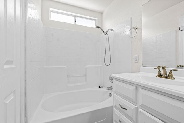 5220 Avante Ln, Salida, CA 95368
