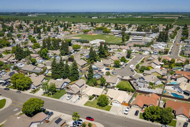 5220 Avante Ln, Salida, CA 95368