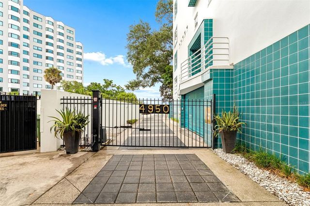 4950 BAYSHORE BOULEVARD 30, Tampa, FL 33611
