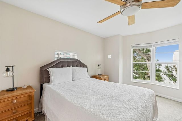 4950 BAYSHORE BOULEVARD 30, Tampa, FL 33611