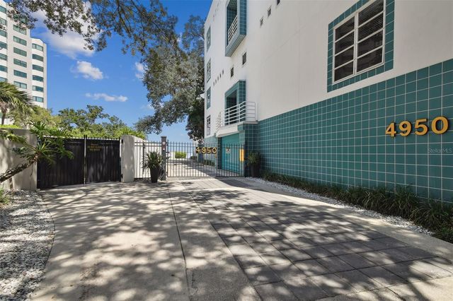 4950 BAYSHORE BOULEVARD 30, Tampa, FL 33611