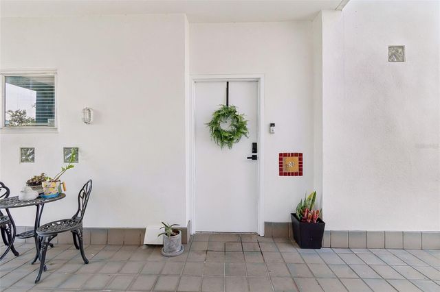 4950 BAYSHORE BOULEVARD 30, Tampa, FL 33611