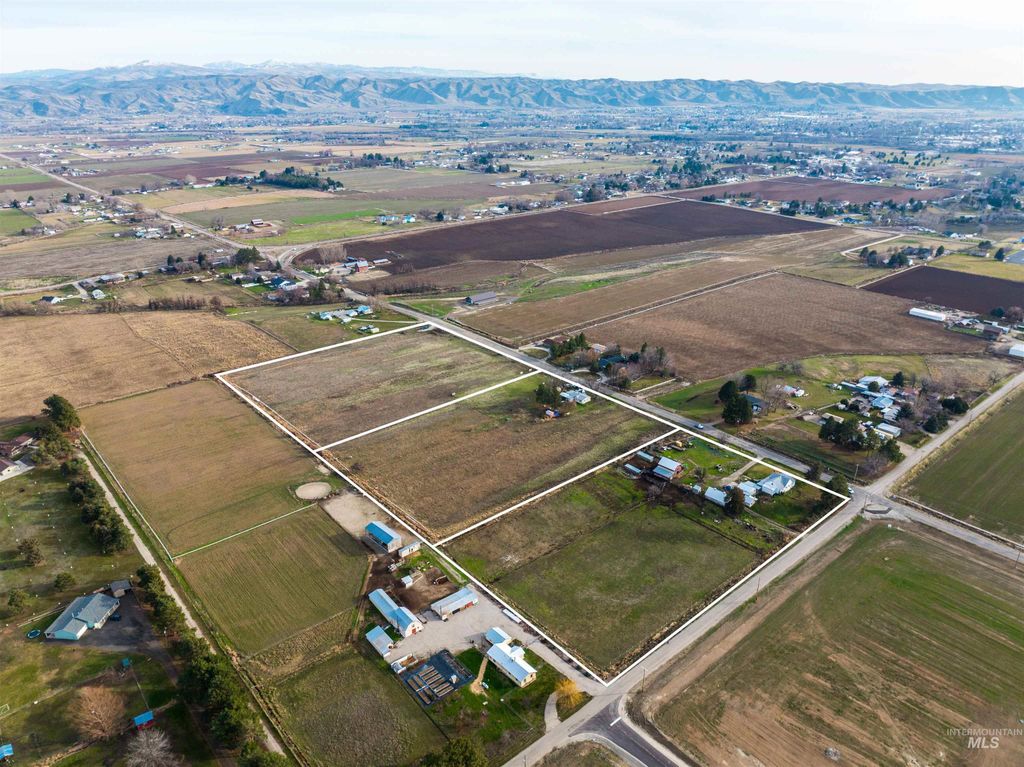 970 W Black Canyon Hwy, Emmett, ID 83617 photo 4