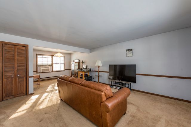 10867 W Beach Road, Beach Park, IL 60087