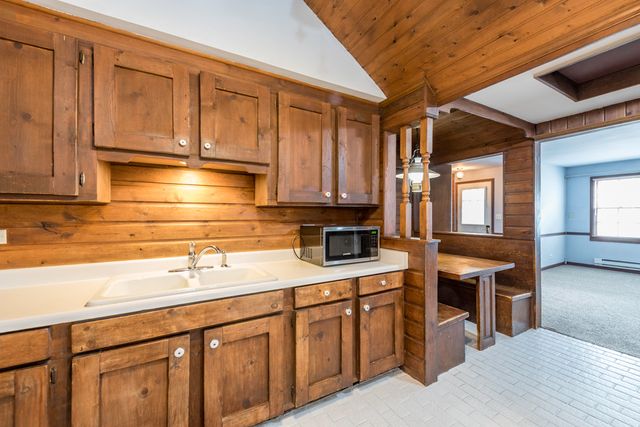 10867 W Beach Road, Beach Park, IL 60087