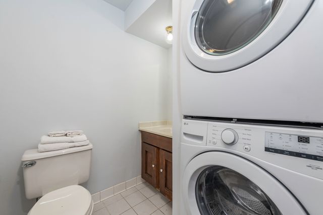 10867 W Beach Road, Beach Park, IL 60087