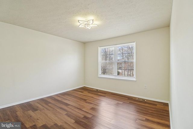 1050 DORSET DR, Waldorf, MD 20602