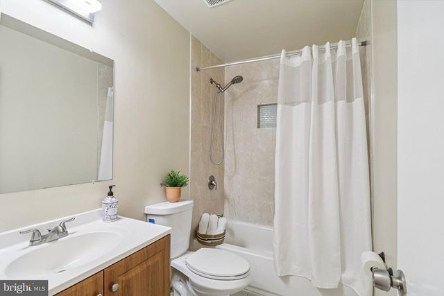 1050 DORSET DR, Waldorf, MD 20602