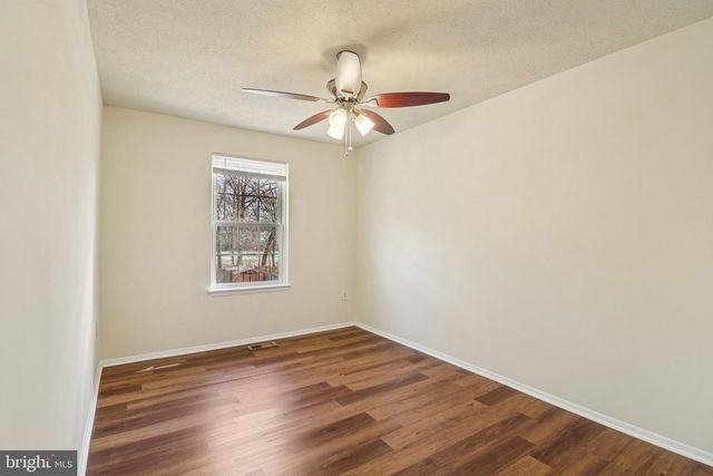 1050 DORSET DR, Waldorf, MD 20602