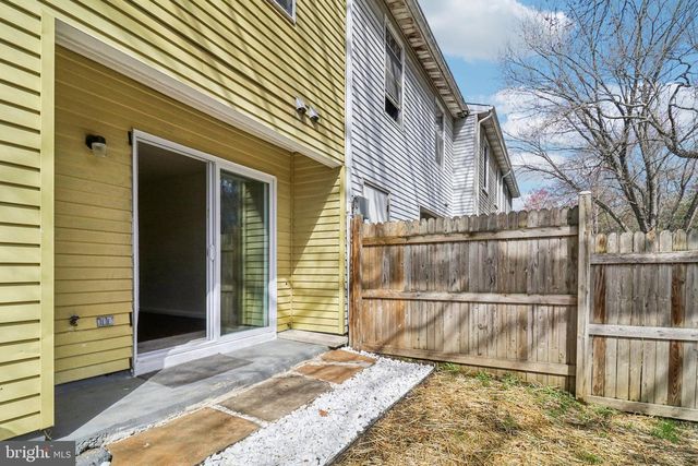 1050 DORSET DR, Waldorf, MD 20602