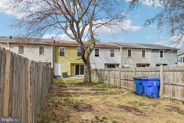 1050 DORSET DR, Waldorf, MD 20602