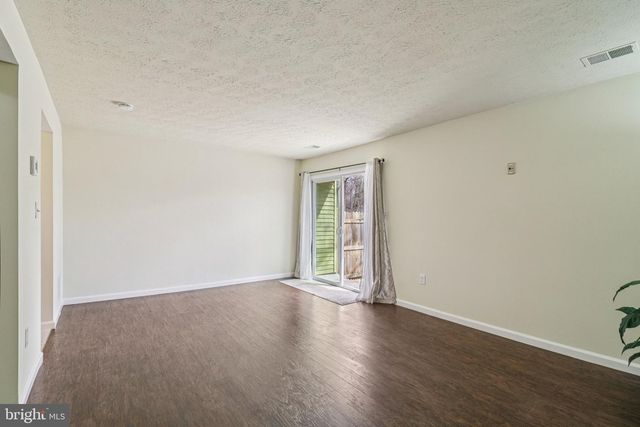 1050 DORSET DR, Waldorf, MD 20602