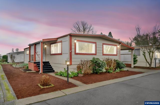 1800 Lakewood Ct 24, Eugene, OR 97402