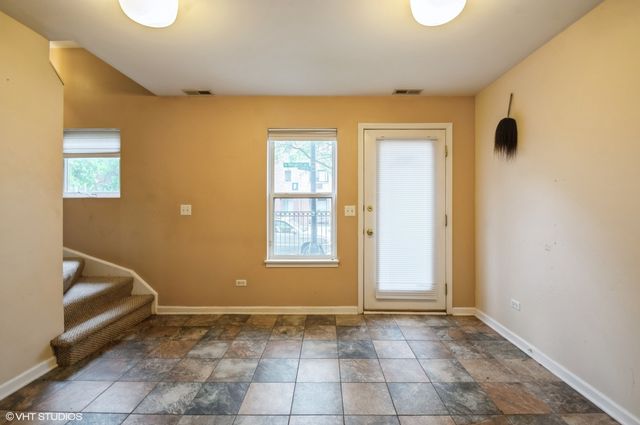 7272 N Rogers Avenue, Chicago, IL 60645