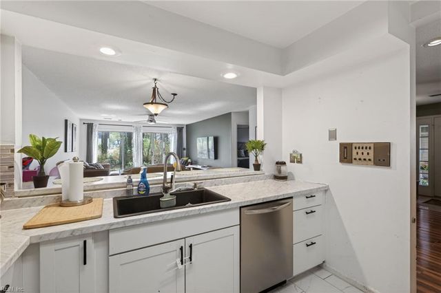 1321 Eagles Trace Path Apt E, Chesapeake, VA 23320