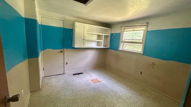 67 CARLISLE RD, Dillsburg, PA 17019