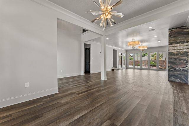 17410 W Muirfield Dr, Baton Rouge, LA 70810
