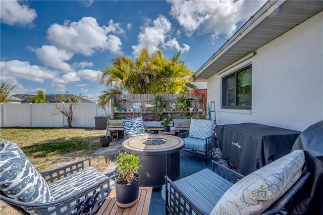 1617 SW 25th LN, Cape Coral, FL 33914