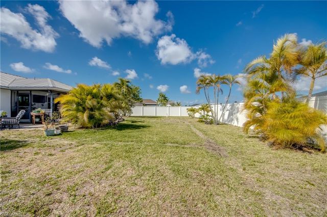 1617 SW 25th LN, Cape Coral, FL 33914