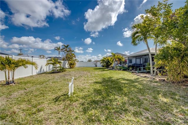 1617 SW 25th LN, Cape Coral, FL 33914