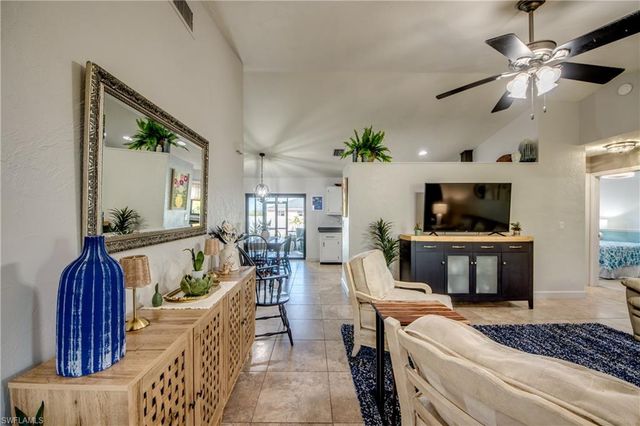 1617 SW 25th LN, Cape Coral, FL 33914