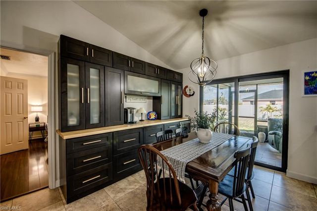 1617 SW 25th LN, Cape Coral, FL 33914