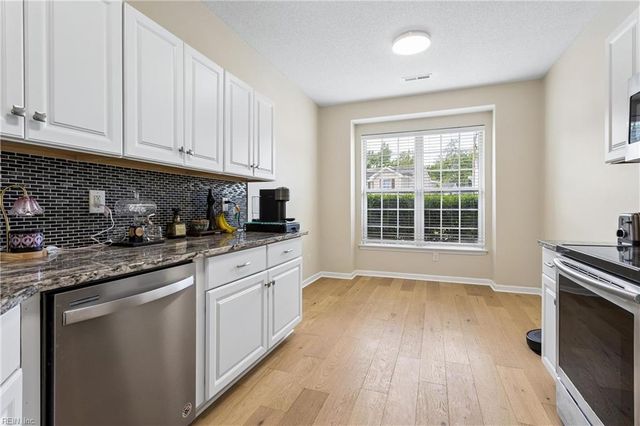 105 Egret Ct CT, Newport News, VA 23608