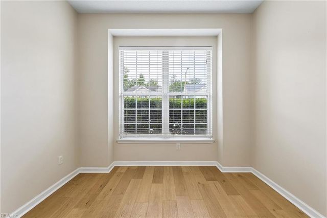 105 Egret Ct CT, Newport News, VA 23608