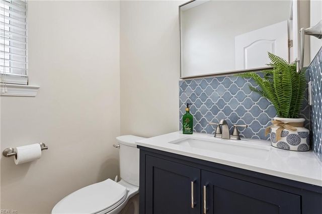 105 Egret Ct CT, Newport News, VA 23608