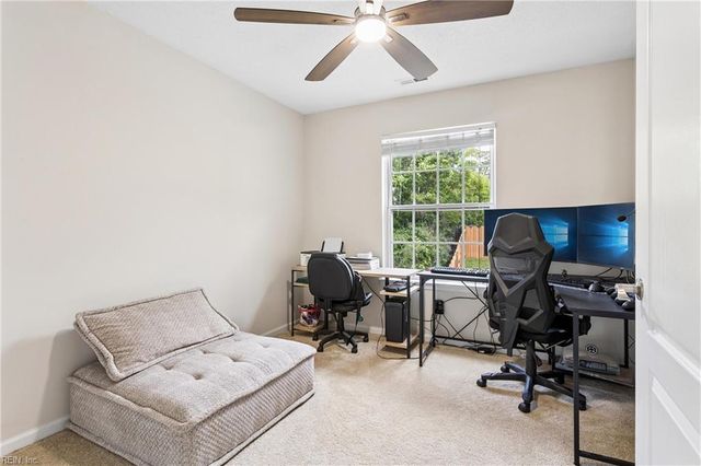 105 Egret Ct CT, Newport News, VA 23608