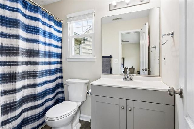 105 Egret Ct CT, Newport News, VA 23608
