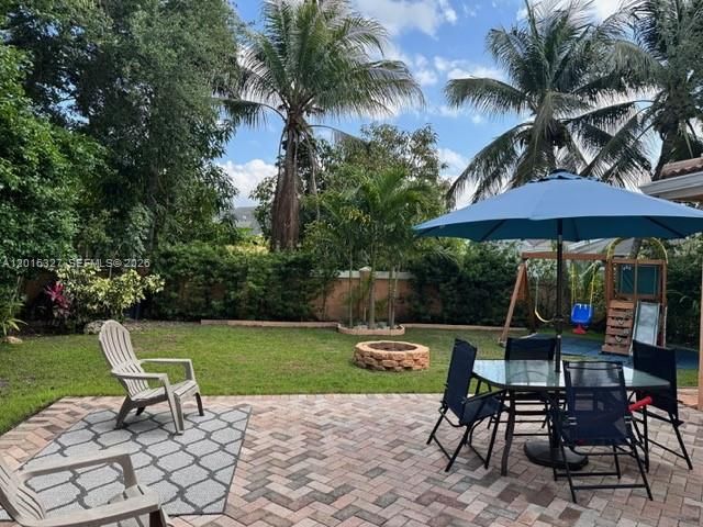 9204 NW 54th St, Sunrise, FL 33351