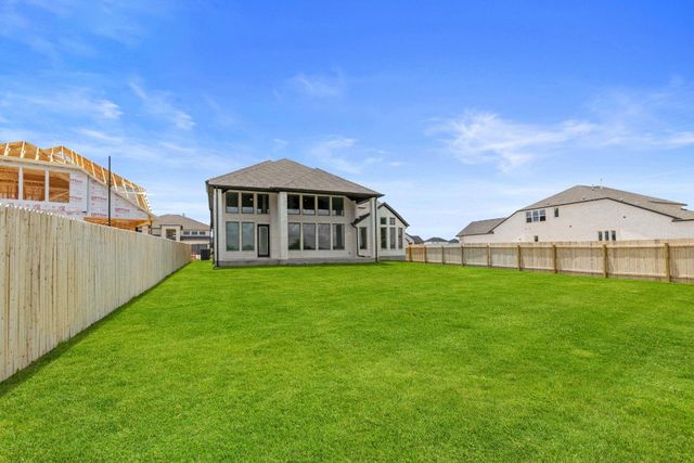 108 Montecilo DR, Liberty Hill, TX 78642