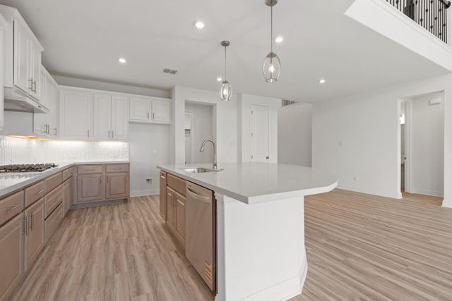 108 Montecilo DR, Liberty Hill, TX 78642