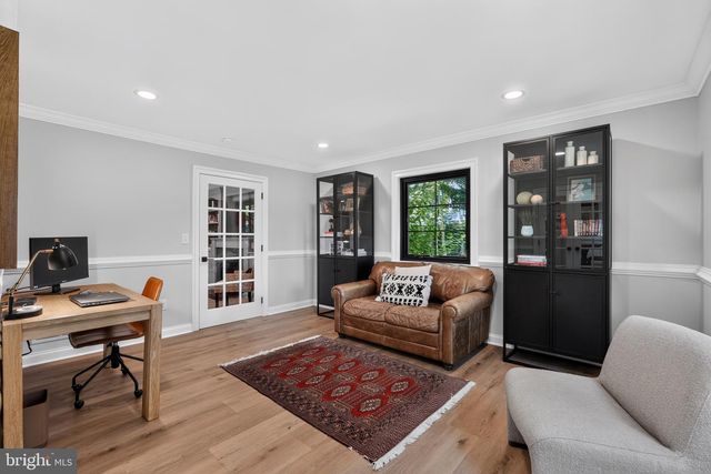 39 CRESTLINE RD, Wayne, PA 19087
