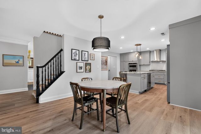39 CRESTLINE RD, Wayne, PA 19087