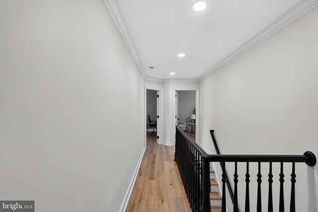 39 CRESTLINE RD, Wayne, PA 19087