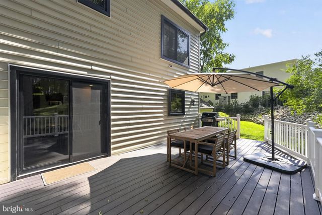 39 CRESTLINE RD, Wayne, PA 19087