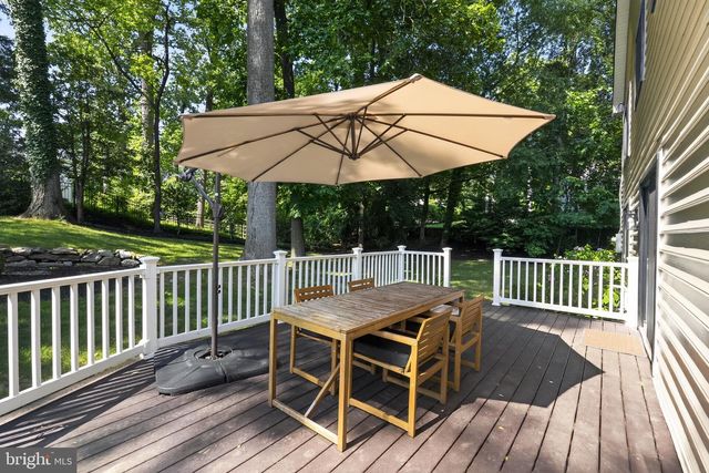 39 CRESTLINE RD, Wayne, PA 19087