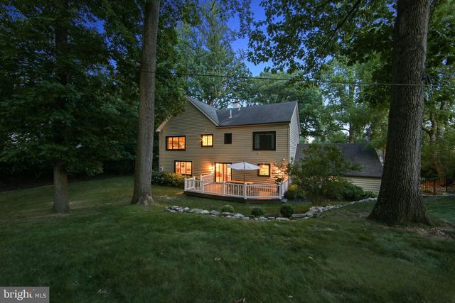 39 CRESTLINE RD, Wayne, PA 19087