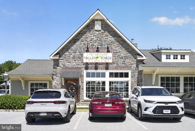 39 CRESTLINE RD, Wayne, PA 19087