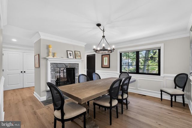 39 CRESTLINE RD, Wayne, PA 19087
