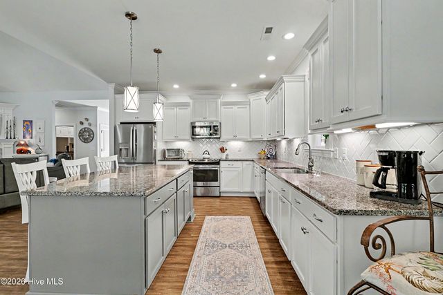 207 Westminster Way, Hampstead, NC 28443