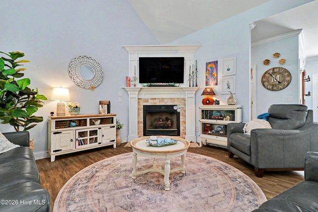 207 Westminster Way, Hampstead, NC 28443