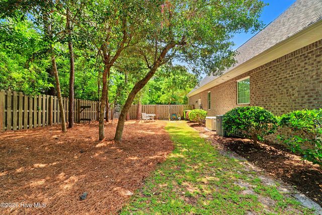 207 Westminster Way, Hampstead, NC 28443
