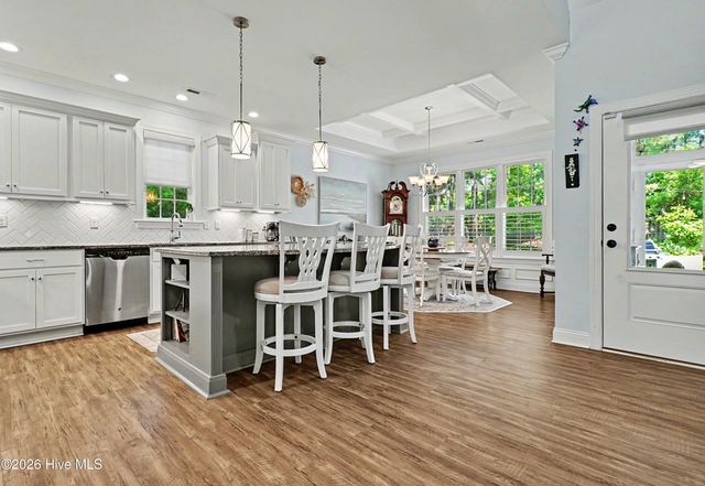 207 Westminster Way, Hampstead, NC 28443