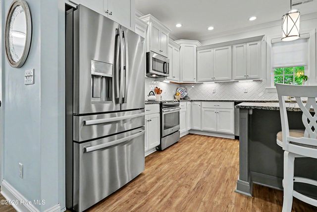 207 Westminster Way, Hampstead, NC 28443