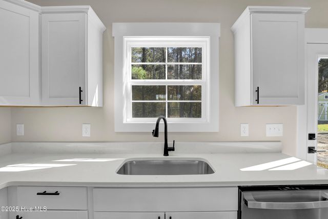 210 E Ridge Court, Jacksonville, NC 28540