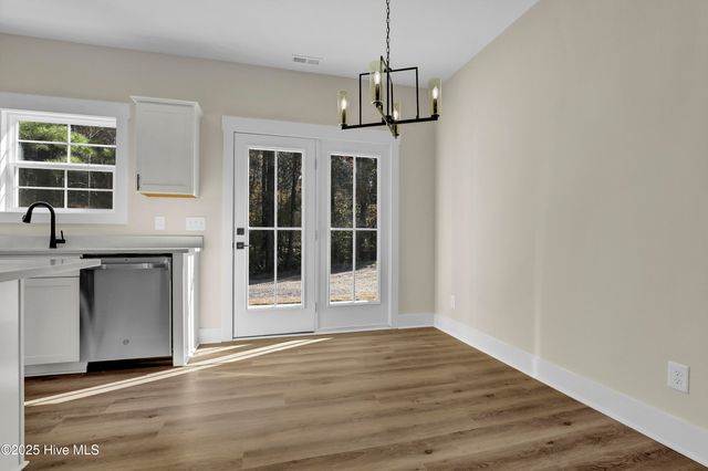 210 E Ridge Court, Jacksonville, NC 28540