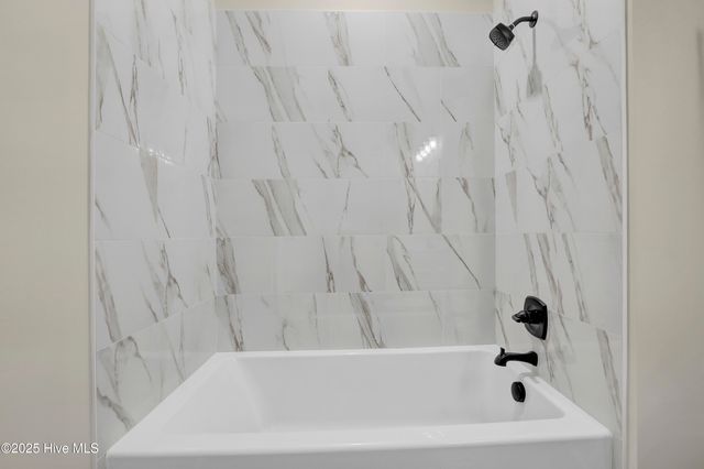 210 E Ridge Court, Jacksonville, NC 28540